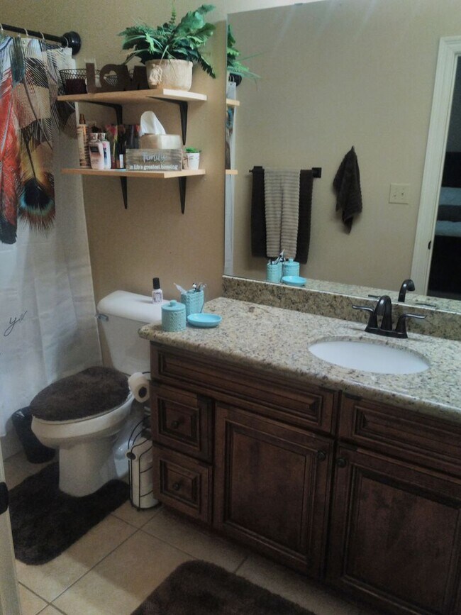 Building Photo - 1803 Briarwood St