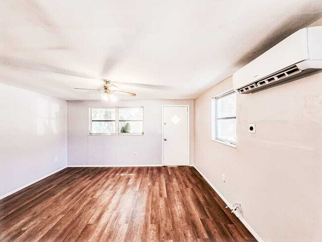 Foto del edificio - 2611 41st Ave N