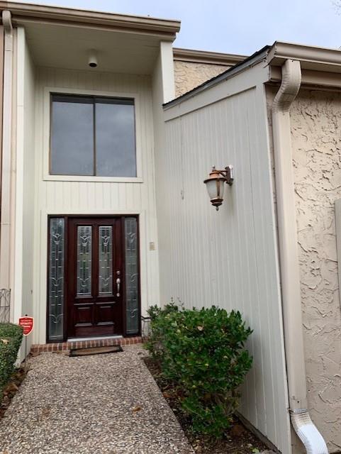 Foto del edificio - 9322 Briar Forest Dr