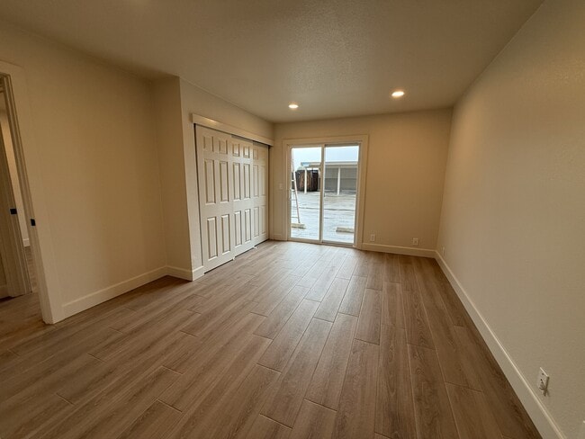 Building Photo - 28240 Via Princesa