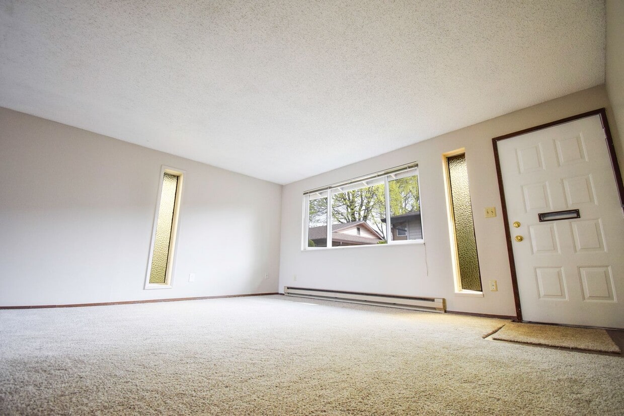 Move In Special! Single Level 2-Bedroom Ap... - Single Level 2-Bedroom Apartment in the Mo...