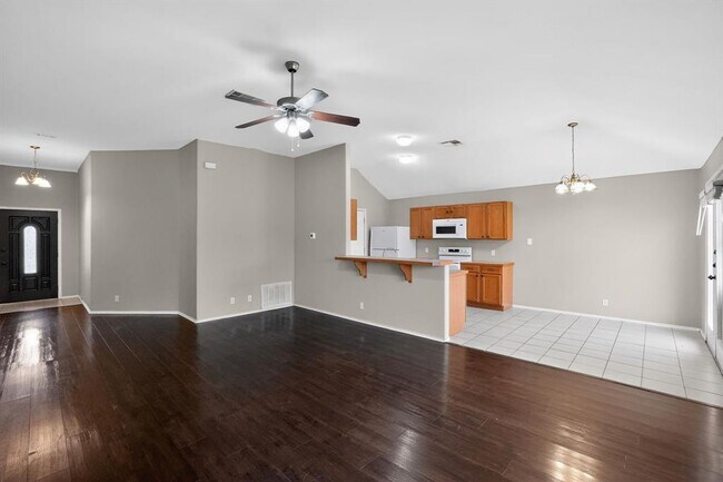 Foto del edificio - 113 Amber Ln