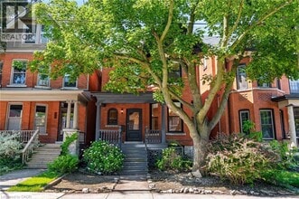 Building Photo - 131 Markland St