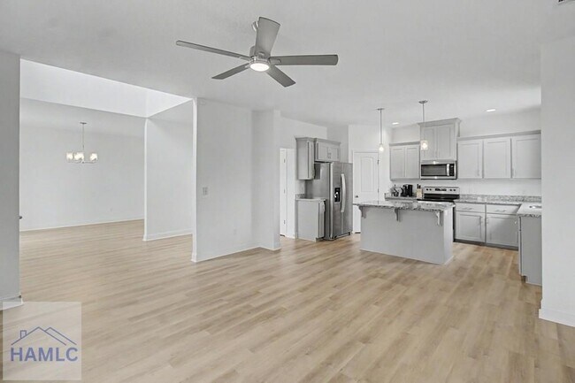 Foto del edificio - 76 St John's Ct