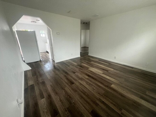 Building Photo - 1021 Henrietta Ave