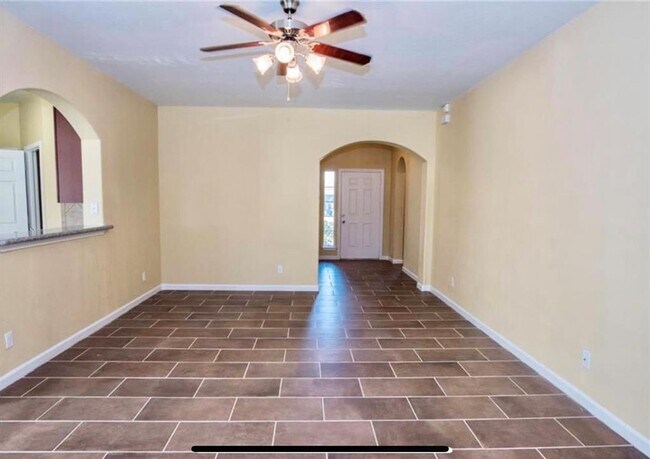 Building Photo - 10906 Barker Gate Ct