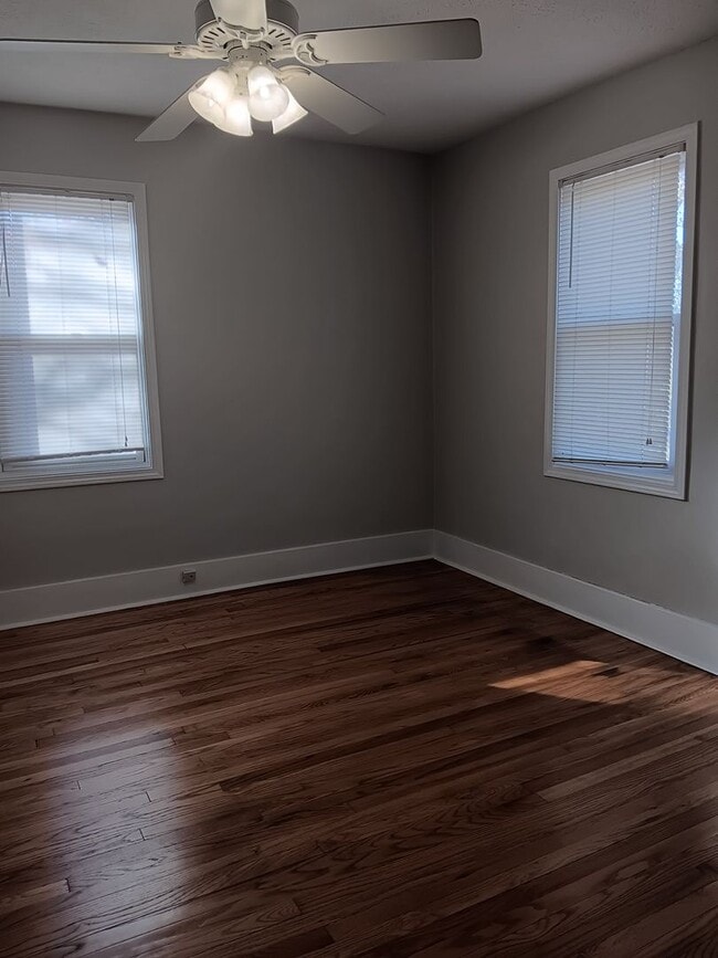 Building Photo - Spacious Three Bedroom - Available Soon!