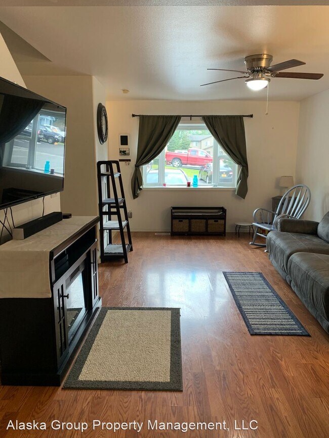 Building Photo - 4825 Klamath Falls Ln