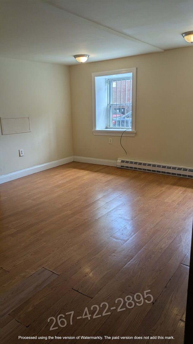Building Photo - 126 S 46th St