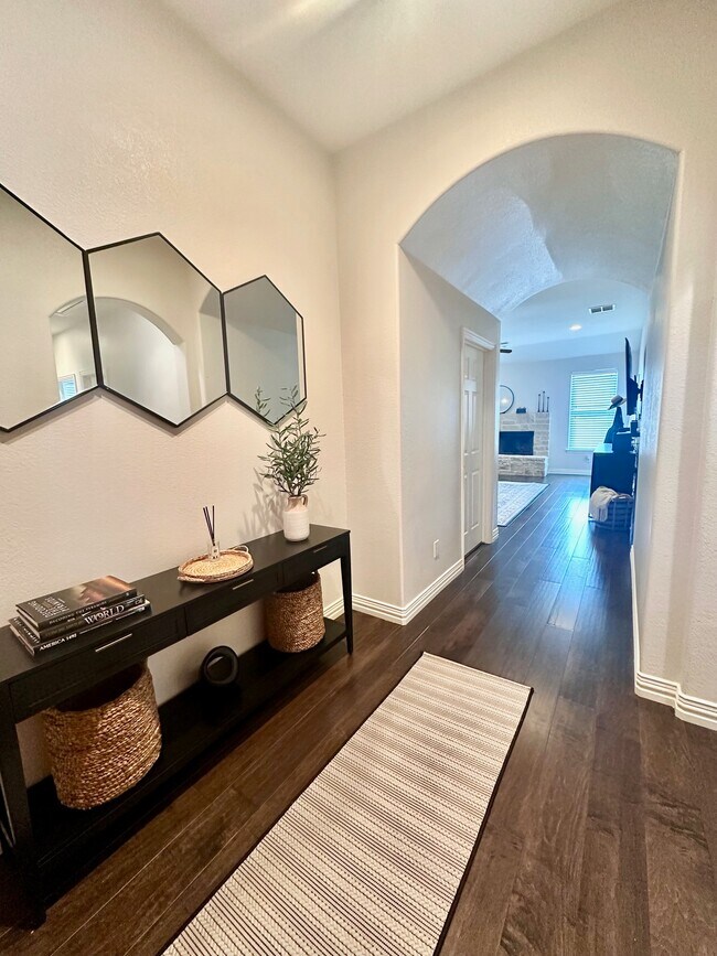 Photo - 3513 Diane Dr House