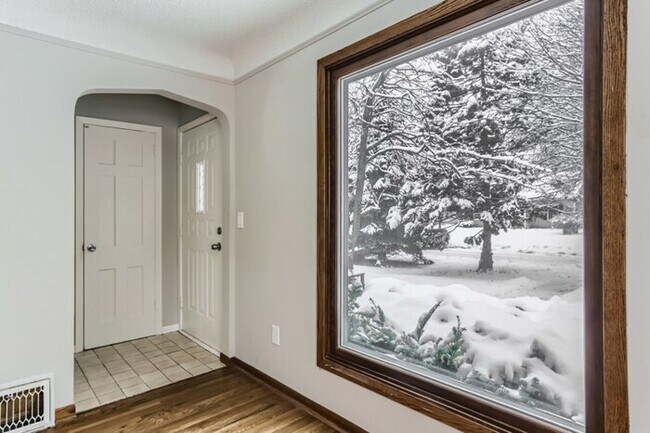 Foto del edificio - 6401 Logan Avenue S, Richfield, MN, 55423