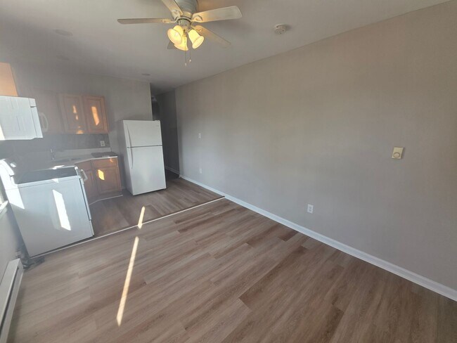 Photo - 151 W Grange Ave Apartment