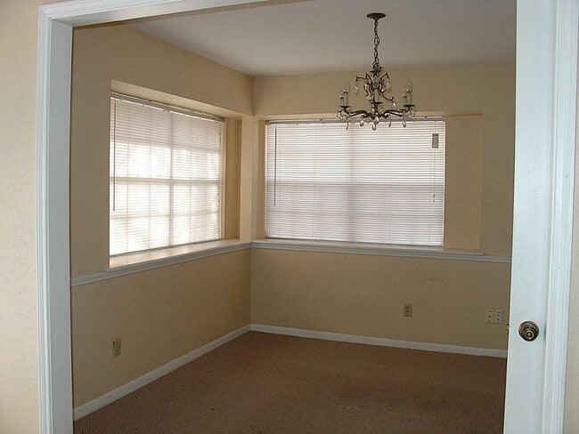 Building Photo - 9026 Petersham Dr