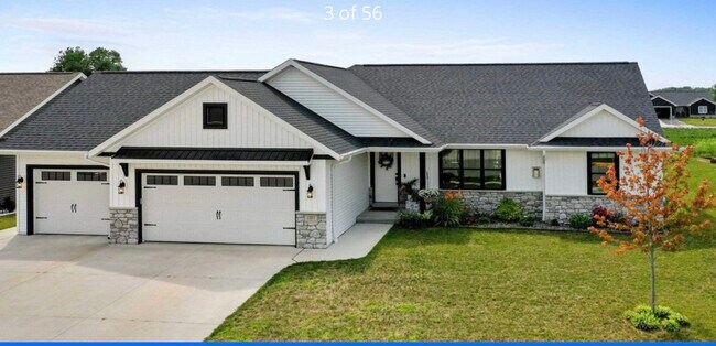 Building Photo - 1257 Mountain Bay Dr