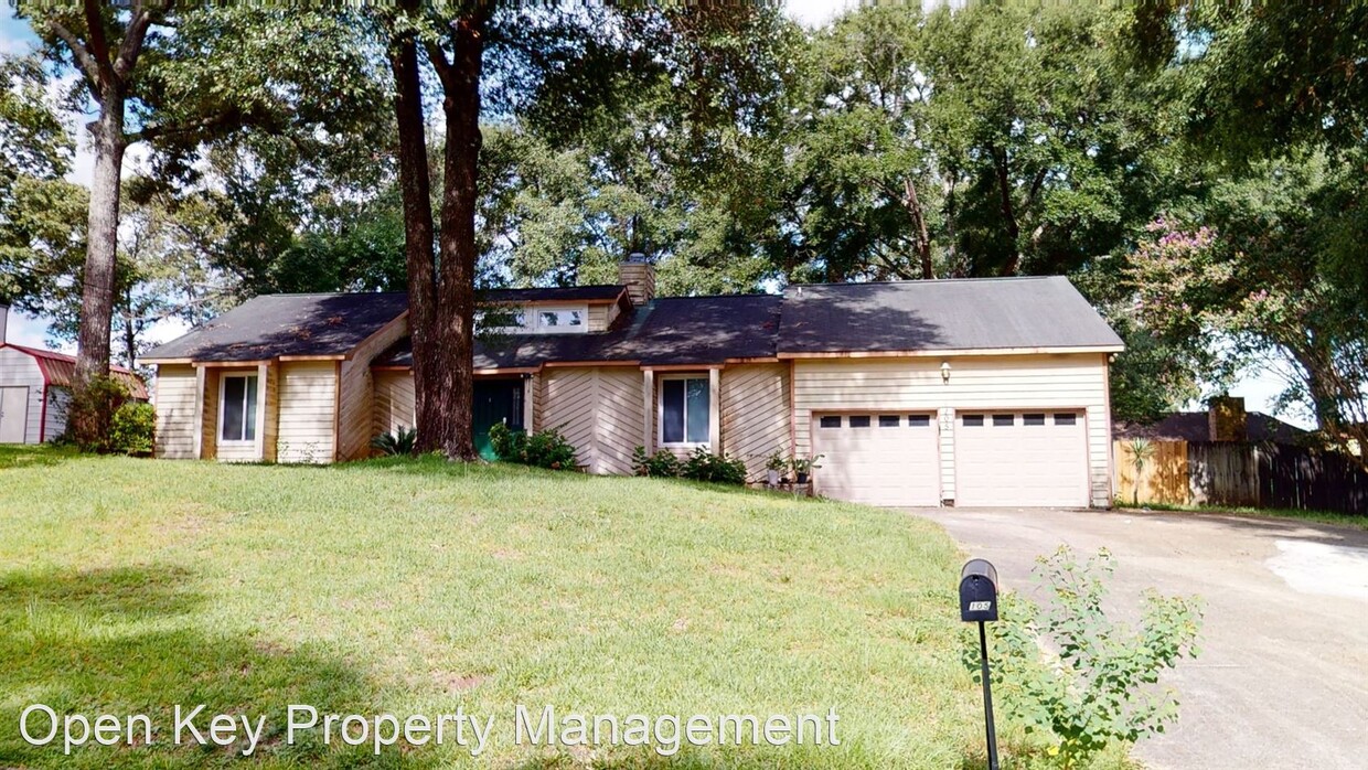 Foto principal - 3 br, 2 bath House - 105 Liveoak Drive