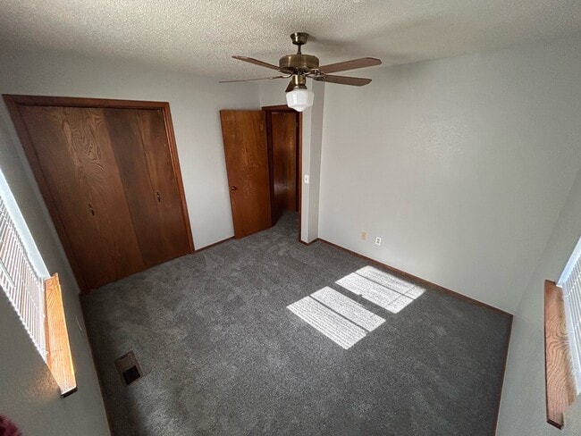 Building Photo - 2607 Fedderson Dr