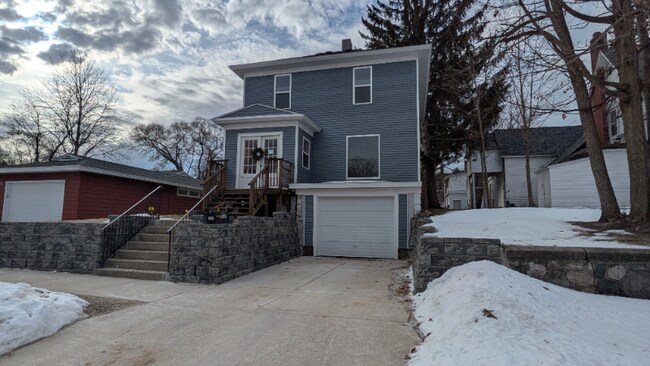 Foto del edificio - 307 Lincoln St