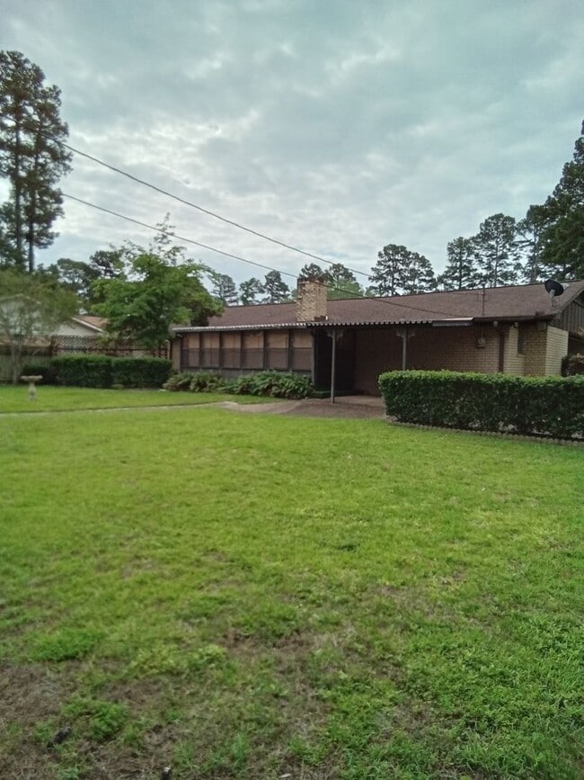 Building Photo - ***SOUTHERN HILLS***