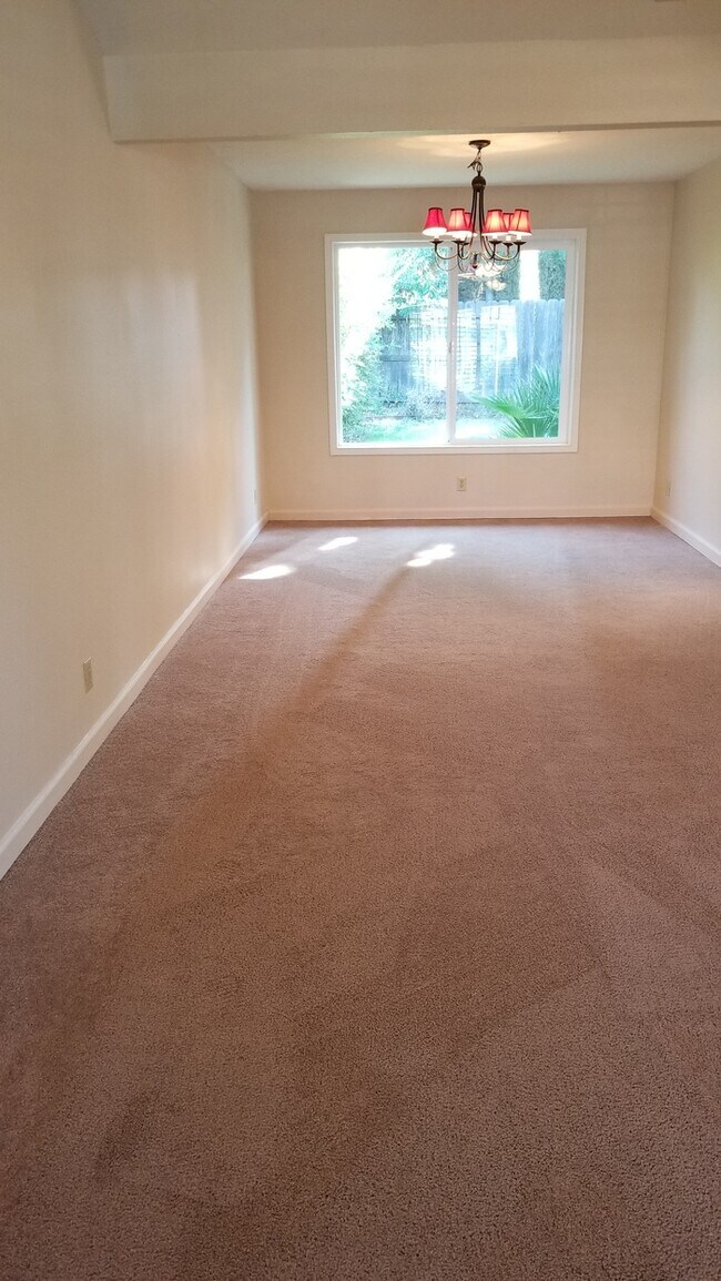 Foto del edificio - Great 4/2.5 in Fair Oaks! 9110 Promontory Way