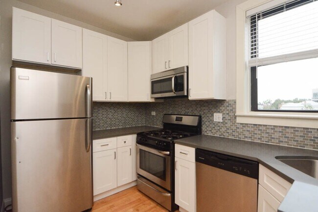 Foto del edificio - 2326 N Rockwell St