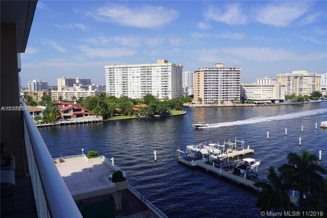 Foto del edificio - 1965 S Ocean Dr