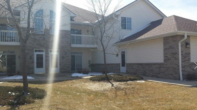 Foto del edificio - 4930 W Maple Leaf Cir