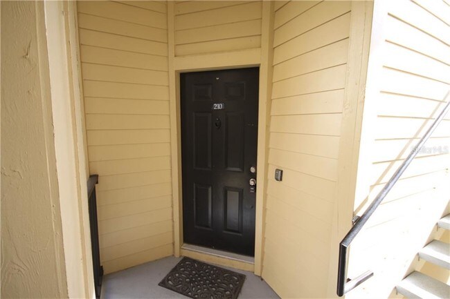 Foto del edificio - 416 Summit Ridge Pl