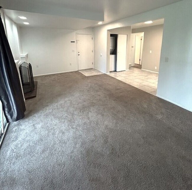 Building Photo - 2 Bedroom Condo in Bountiful