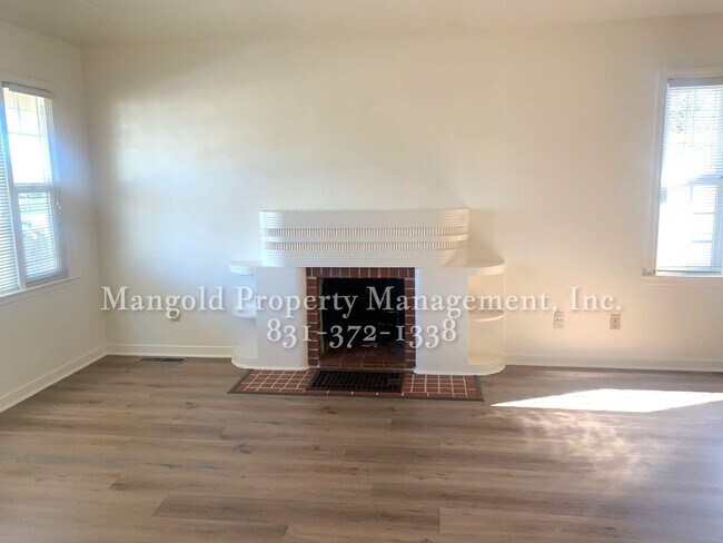 Foto del edificio - Spacious 3-Bed, 1.5-Bath Home with Private...