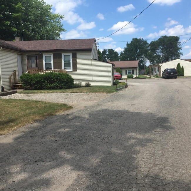 Building Photo - 3464 W Shiawassee Ave