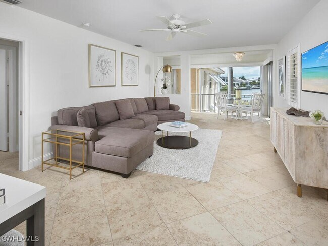 Foto del edificio - 3070 Gulf Shore Blvd N