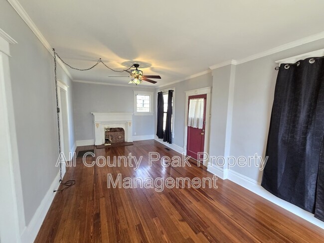 Building Photo - 3126 Rockmeade Dr