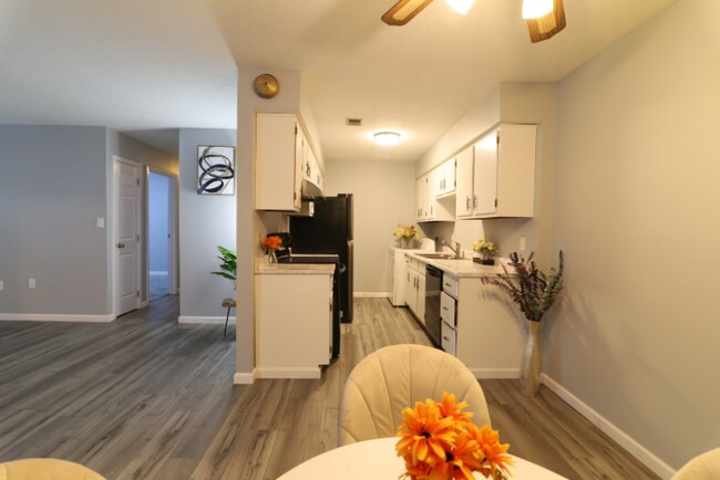 Foto del edificio - 355 Chadwick Pl