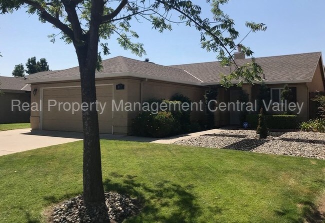 Building Photo - Gorgeous 4 Bedroom 2 Bathroom Modesto Home