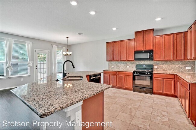 Foto del edificio - 4 br, 2.5 bath House - 1705 Uhland Drive