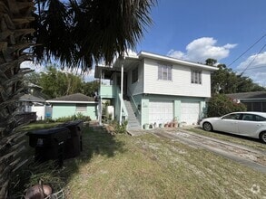 Building Photo - 2307 Formosa Ave