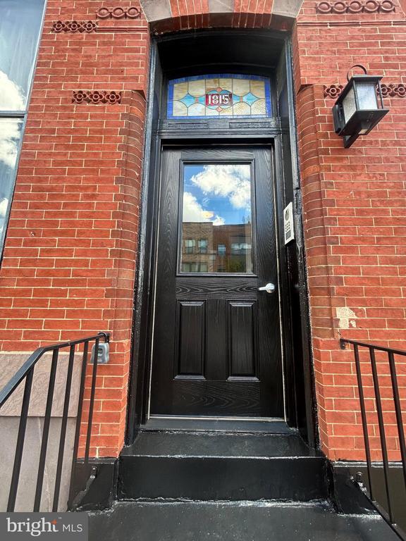 Primary Photo - 1815 Park Ave