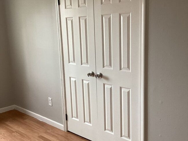 Building Photo - 370 Joe Parker Rd