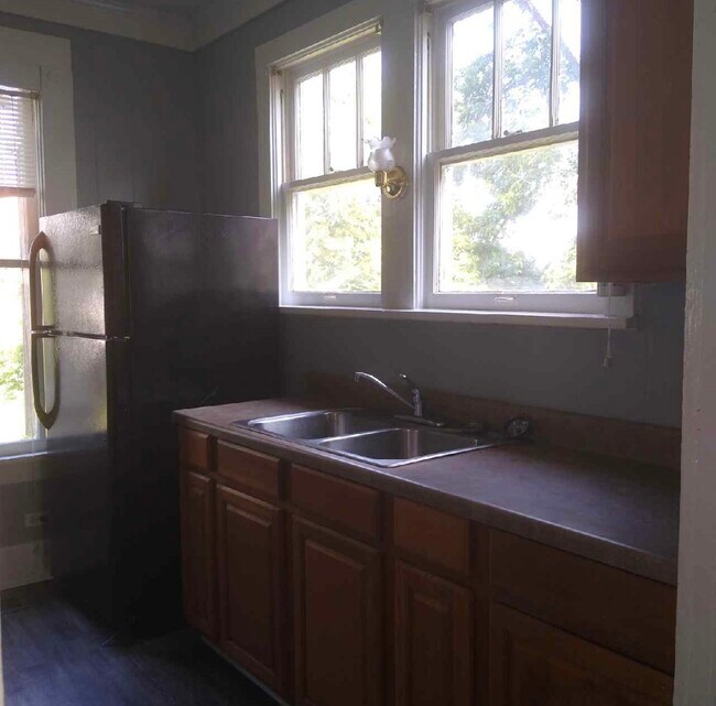 Building Photo - 212 S Bonner St