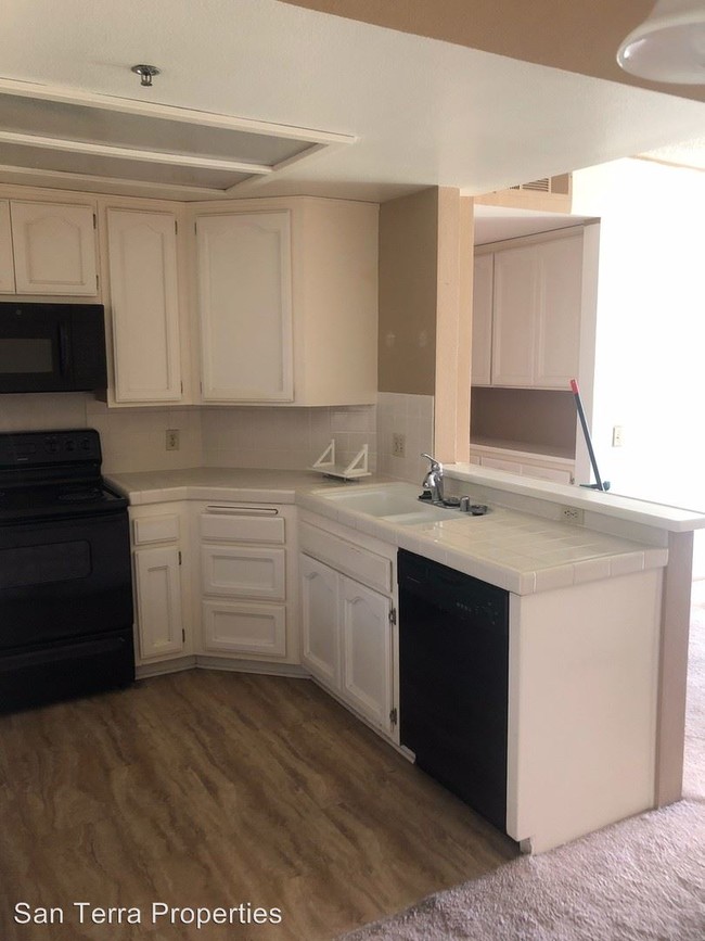 Foto del edificio - 2 br, 2 bath Apartment - 5845 Friars Rd #1306