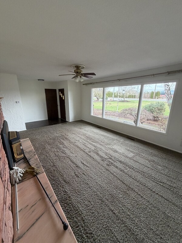 Building Photo - 6209 Northwest Dr