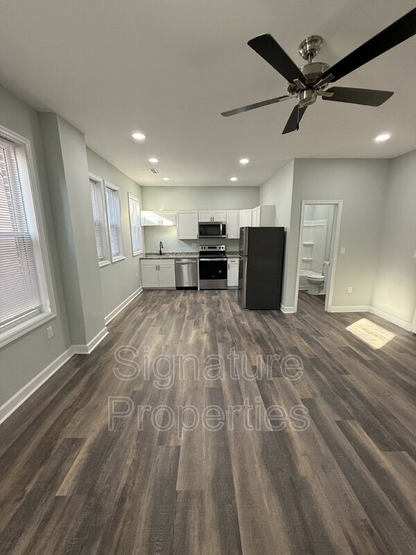 Photo - 2711 Detroit St Apartment