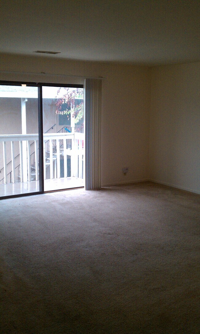Foto del edificio - 345 N Fair Oaks Ave