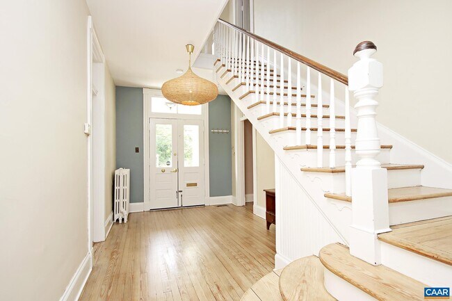 Foto del edificio - 921 Cherry Ave