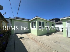 Building Photo - 4750-4752 W 164th St