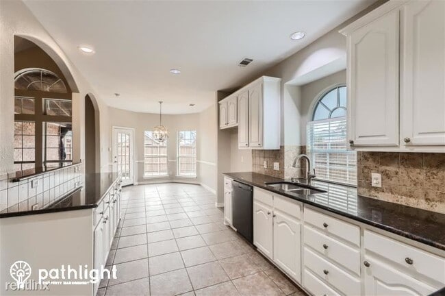 Building Photo - 5 br, 3.5 bath House - 31 Painted Rock Cou...