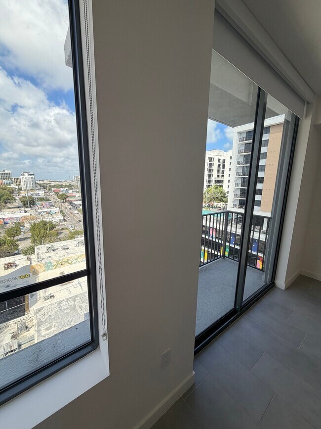 Foto del edificio - 132 NE 22nd St