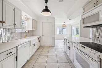 Building Photo - 2314 Eaglerock Dr