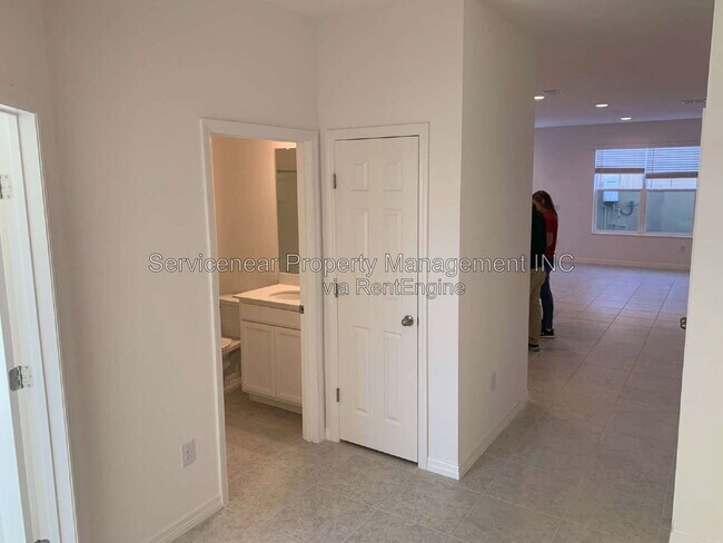 Foto del edificio - 6310 Goldcoast Ave