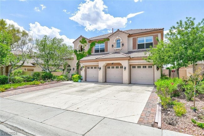 Building Photo - 9501 Queen Charlotte Dr